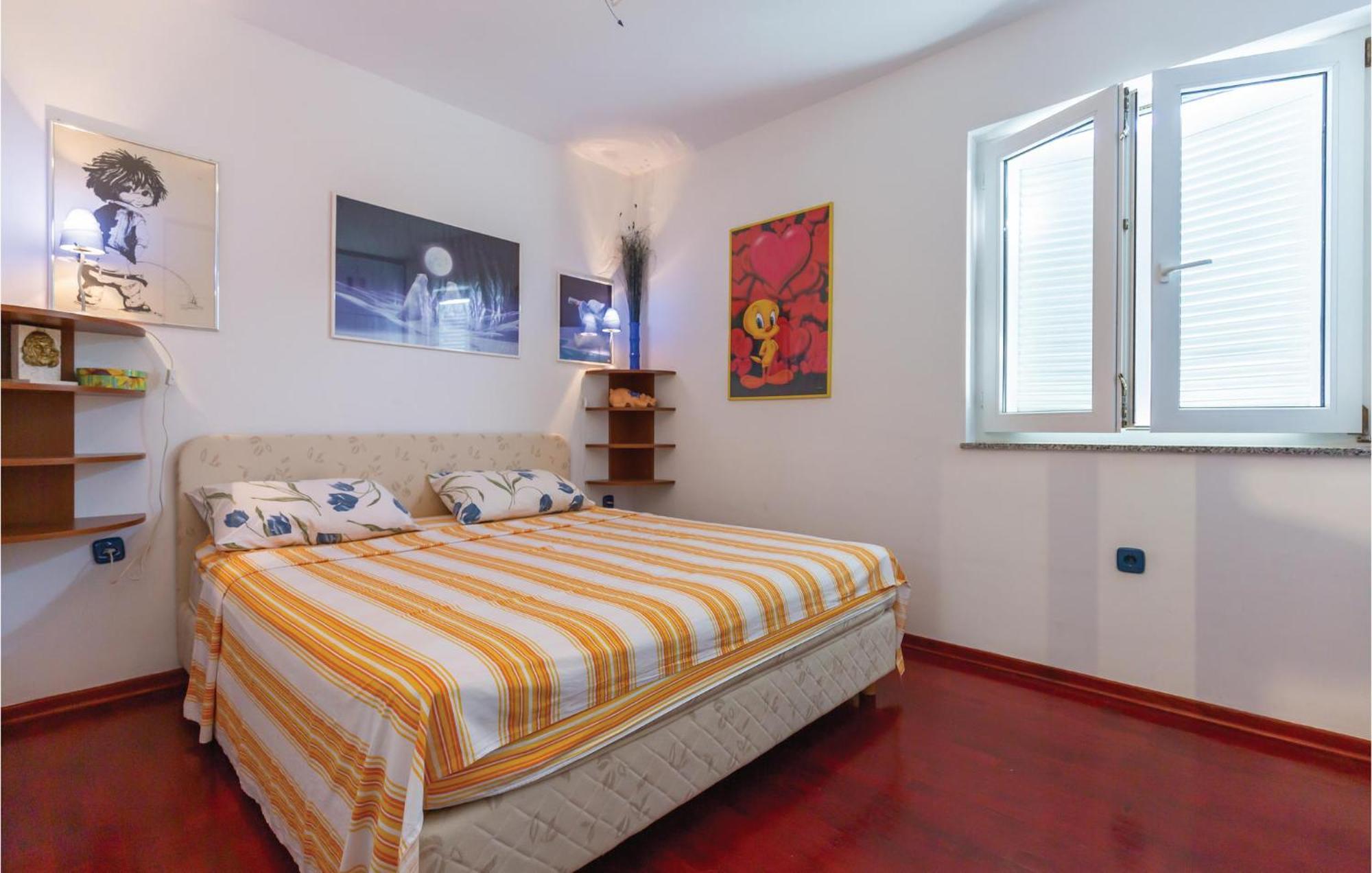 Stunning Apartment In Brela With Wifi Exterior foto